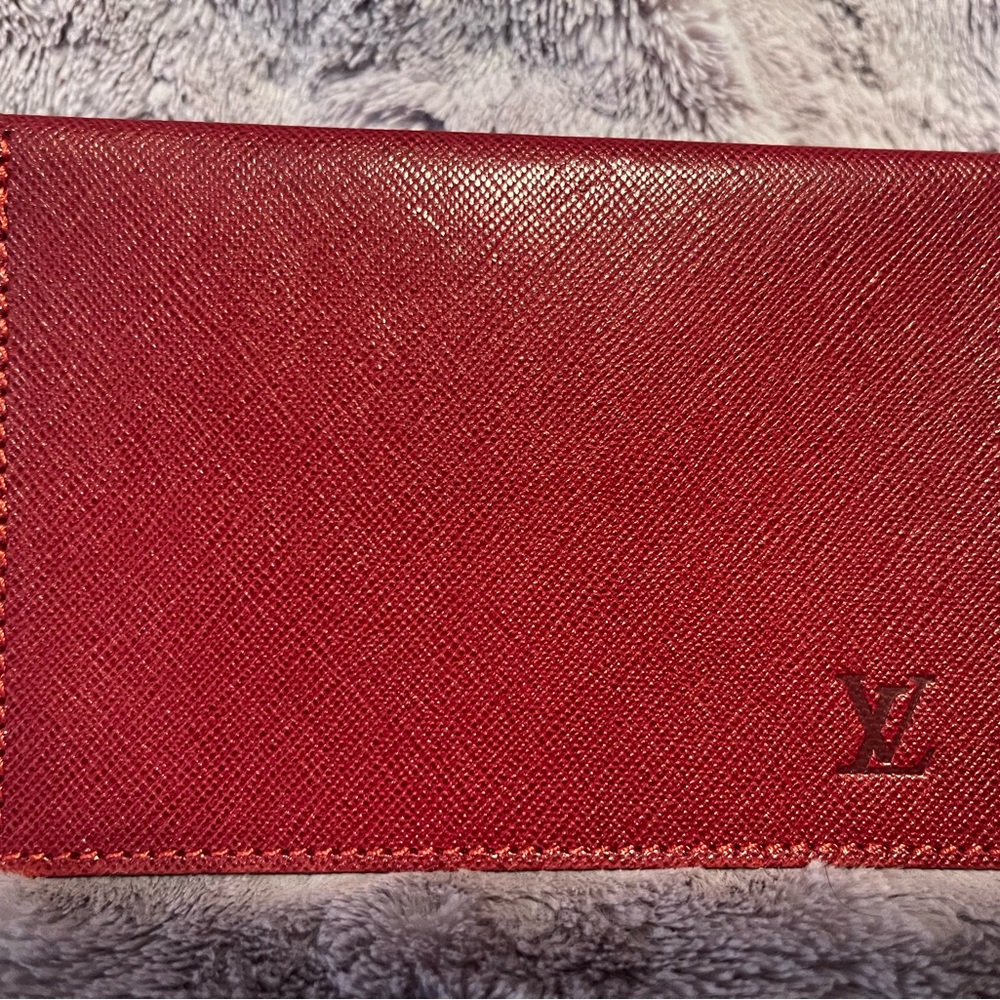 Louis Vuitton Red Card Holder - Picture 7 of 8